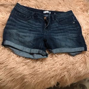 Jean shorts. Size 2 😘